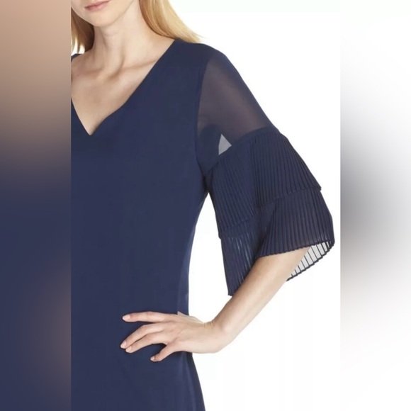 Sam Edleman V-Neck Navy Chiffon Shift Dress w 1/2 Tiered Pleated Sleeves - Picture 4 of 10